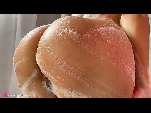 ❤️ Brunette شاور میں شدید orgasm کے لئے وائبریٹر کے ساتھ بلی میں مشت زنی کرتی ہے۔ ️❌ پر ur.high-pass.ru ☑